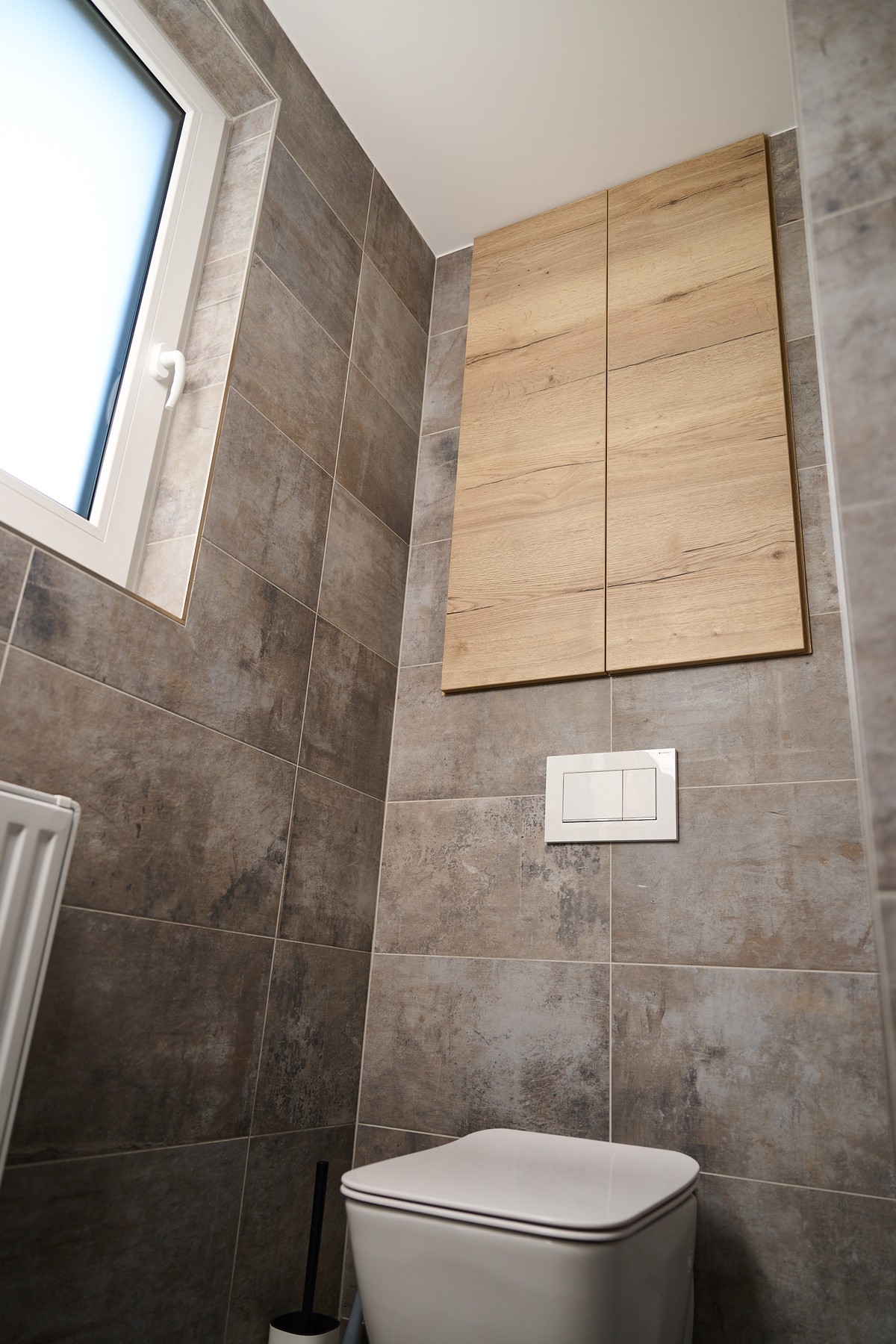 Moderní koupelna 1 - úložné prostory