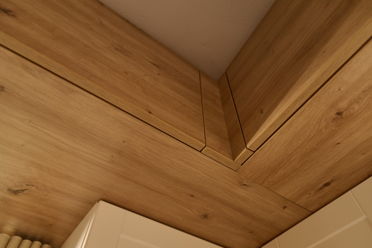 Retro bílá kuchyň - bílé fronty