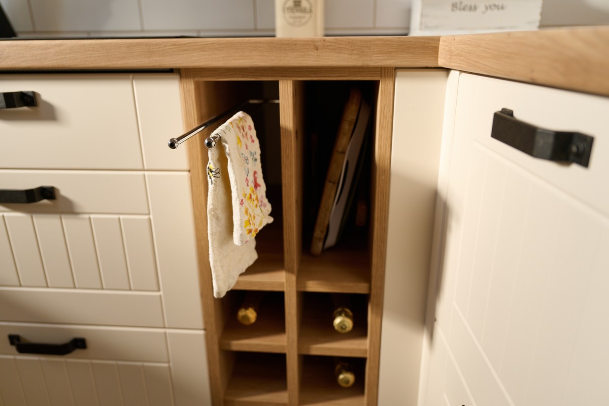 Retro bílá kuchyň - finální realizace