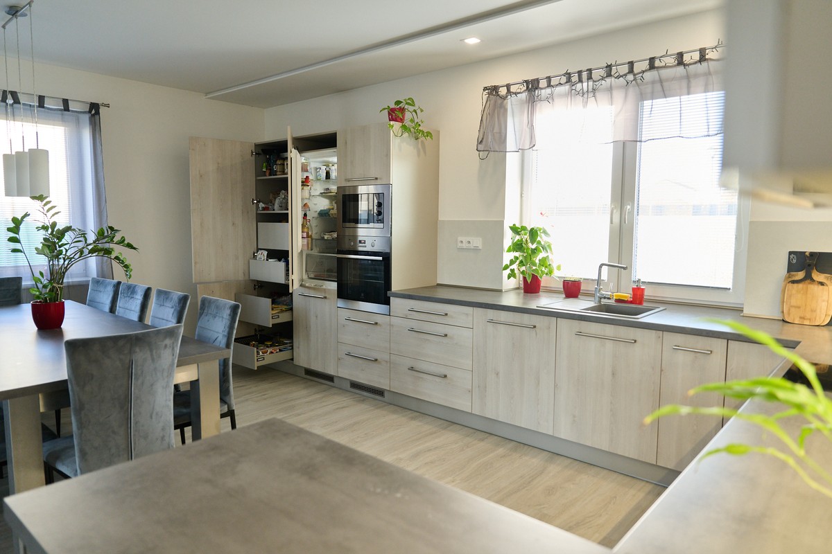 Šedá kuchyň - osvětlení