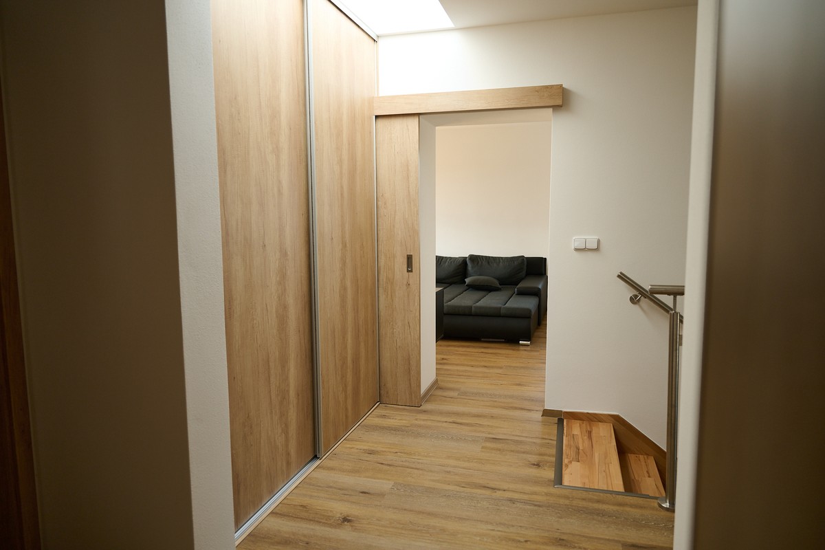 Skříně a dveře - jednotný design