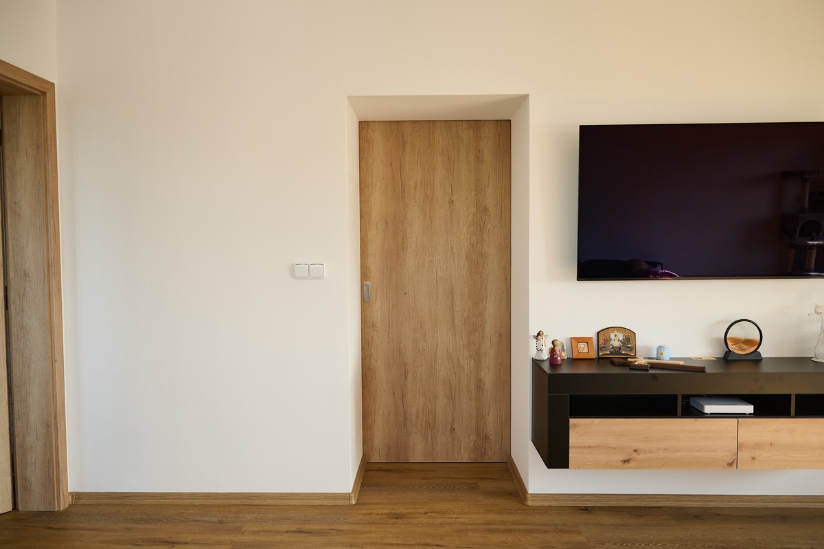 Skříně a dveře - kompletní sestava